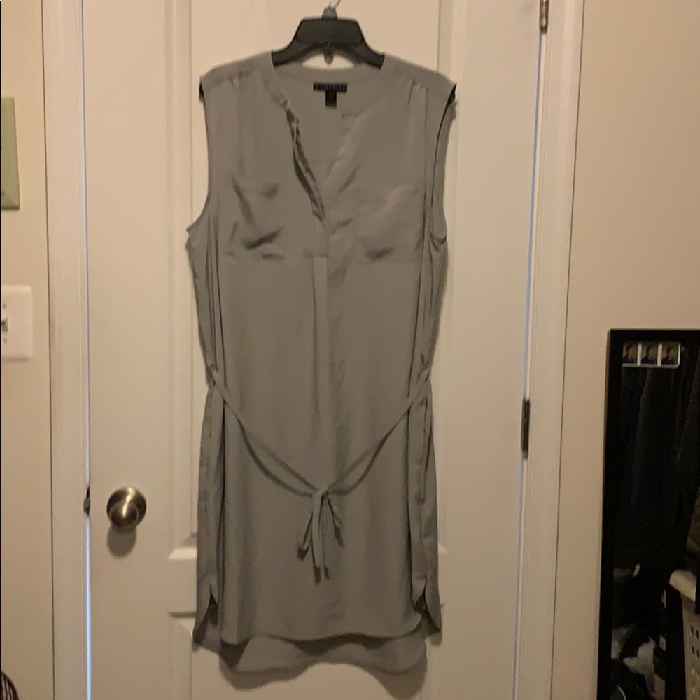 Grey satiny shirt dress with belt size XL